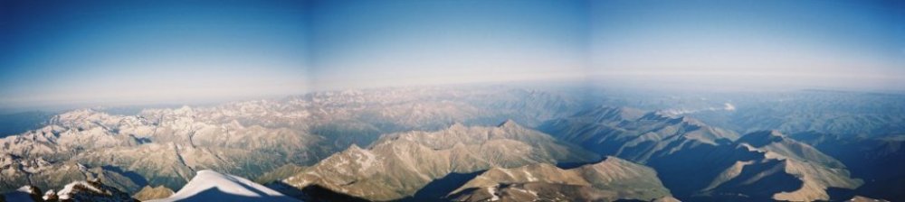 Panoramablick vom Elbrusgipfel