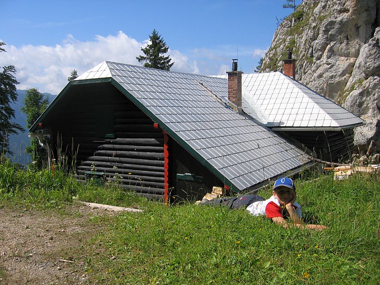 Michael vor der Kienthaler Hütte (1380 m)
